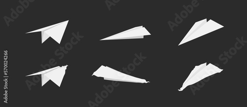 Editable vector paper airplane set, crumpled