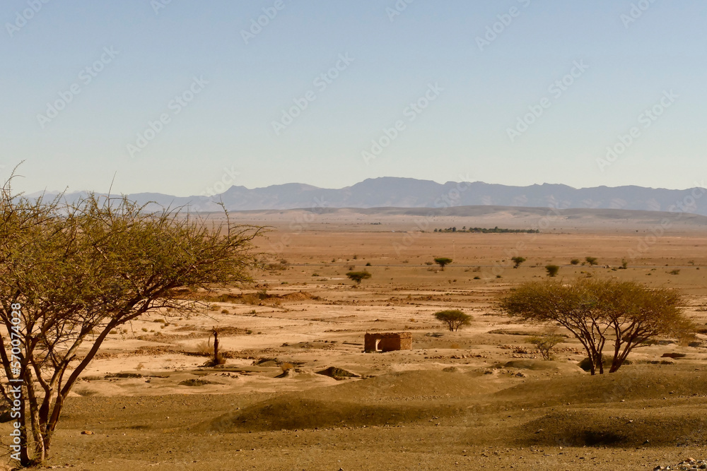 Marocco, paesaggio predesertico del Medio Atlante. Regione di Sousse Massa Marocco, paesaggio predesertico del Medio Atlante. Regione di Sousse Massa