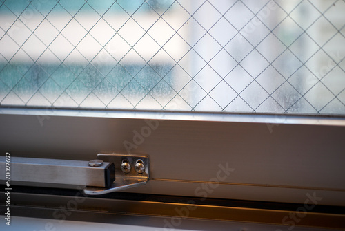 サッシ・窓・網入りガラス・枠・アップ