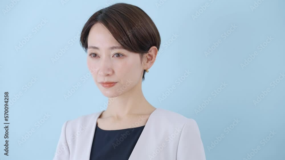 笑顔のミドル女性 笑顔のミドル女性