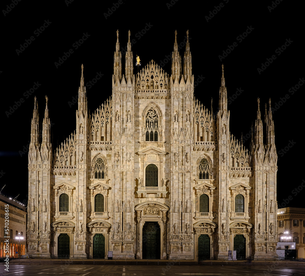 long exposure view of the Duomo of Milano