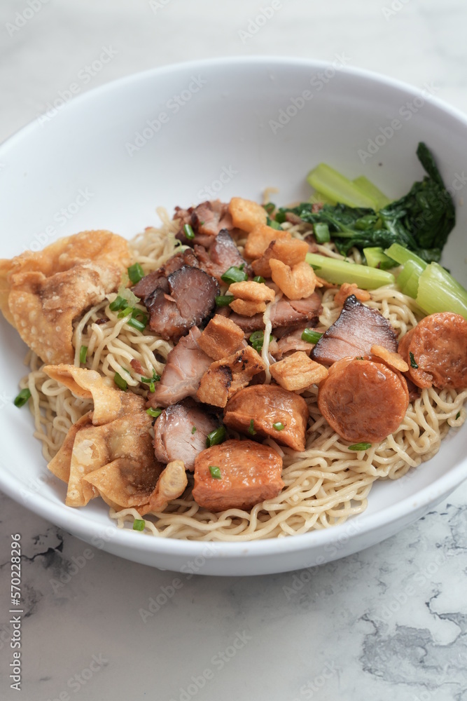 dumpling, wanton char siew noodle dumpling, wanton char siew noodle