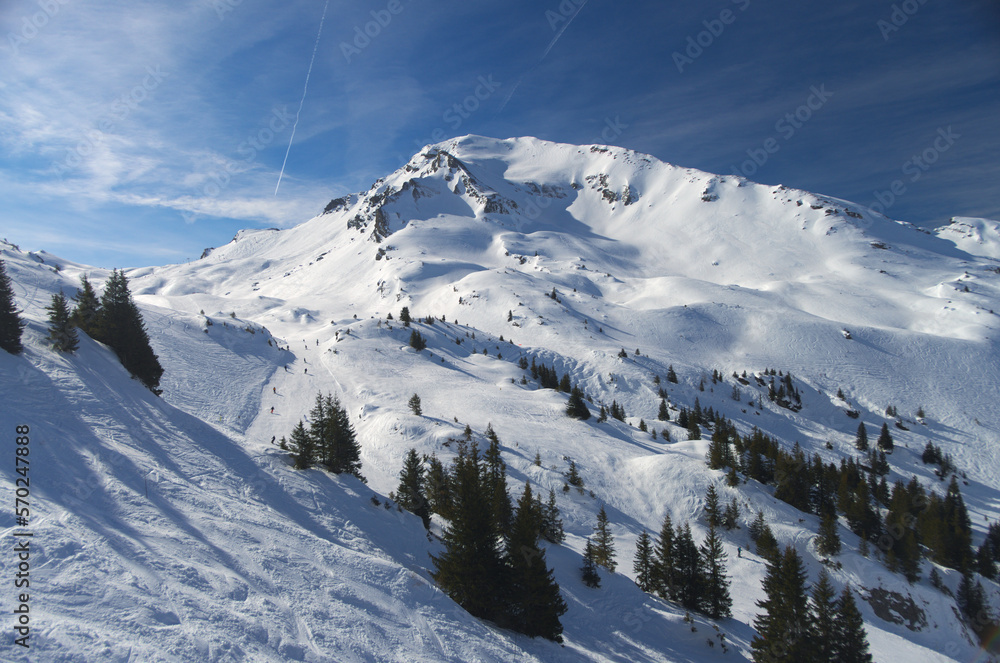 Obraz premium View on mountains and ski slopes of Avoriaz, France. Taken in March 2015. 
