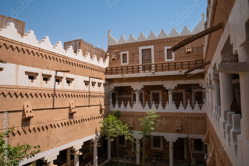 An old palace built on the authentic Saudi heritage
The history of previous ages, the history of the Kingdom of Saudi Arabia, the day of the Saudi founding
