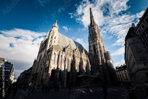 Wien Stephansdom mit Schatten