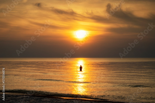 Angler im Sonnenuntergang © Manuela
