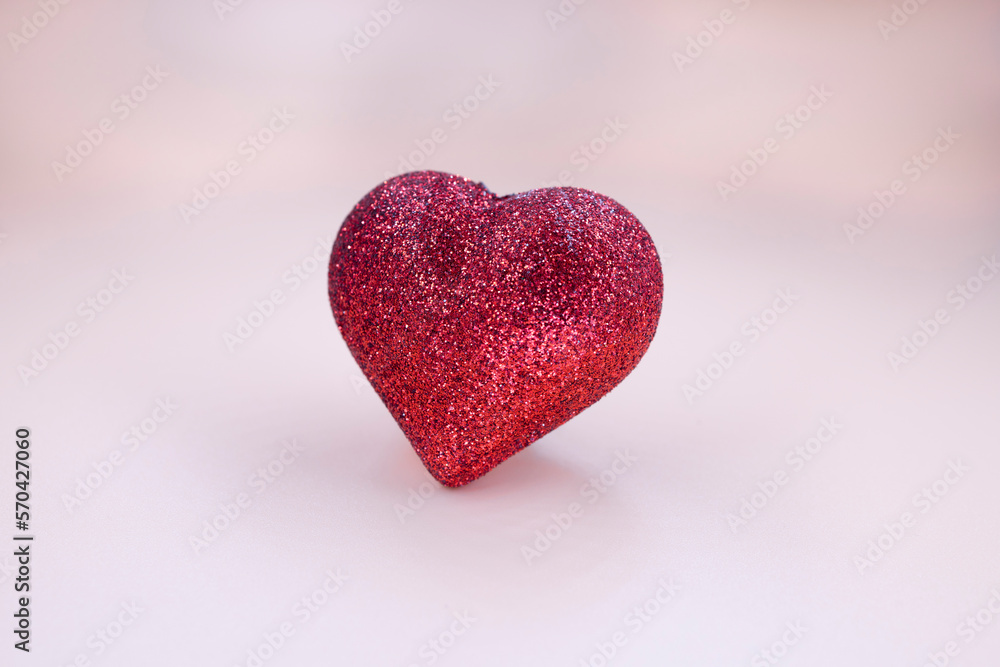 Fototapeta premium heart shape on the plain background