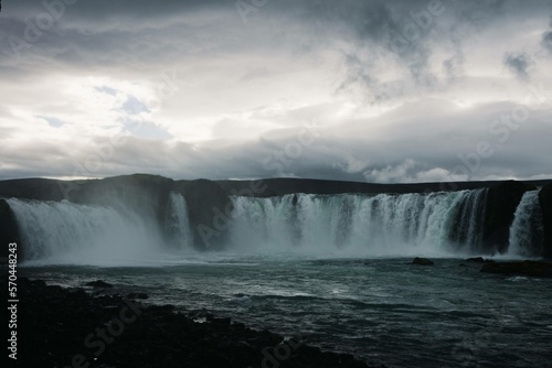 Fototapeta Naklejka Na Ścianę i Meble -  Horseshoe Icelandic Waterfall