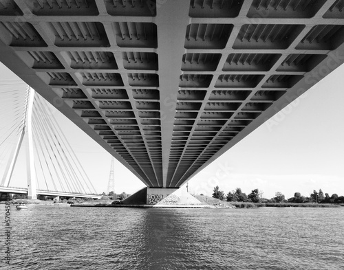 bridge over the river thames