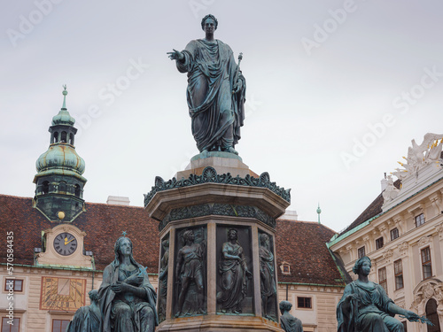 Innerer Burghof of Hofburg imperial Palace, Part of Hofburg with Amalientrakt and Amalienburg. Monument to Emperor Franz I of Austria. AMOREM MEUM POPULIS MEIS means I give my love to my people,