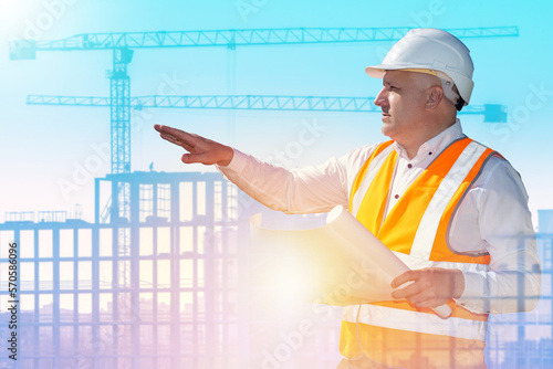 Inspector oversees construc...