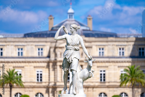Φωτογραφία The Luxembourg Palace in Luxembourg Gardens in Paris, France, was originally built (1615-1645) to be the royal residence of the regent Marie de Medici