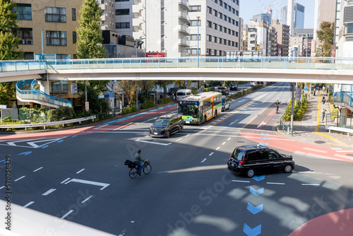 交通違反の自転車（渋谷橋交差点にて2022年11月19日撮影）