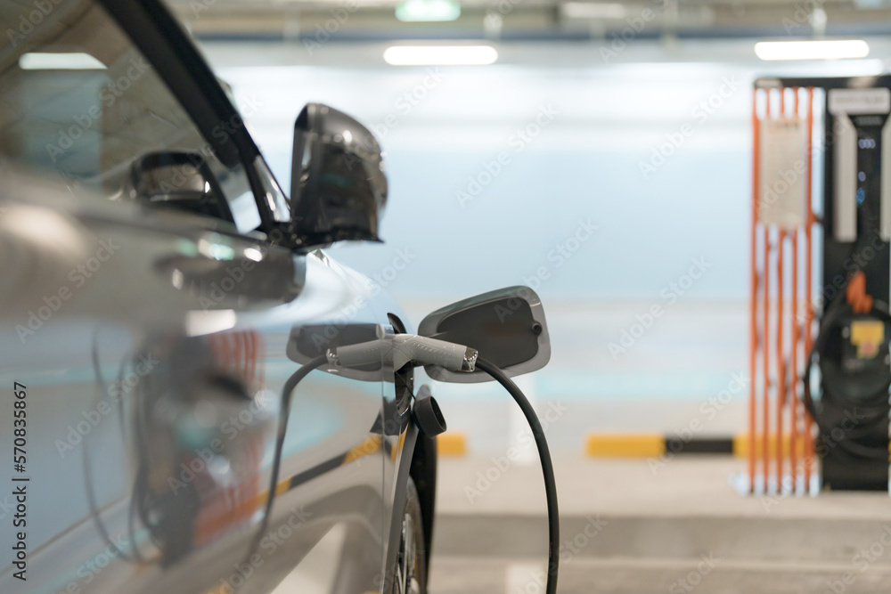 E-mobility, Electric vehicle charging E-mobility, Electric vehicle charging