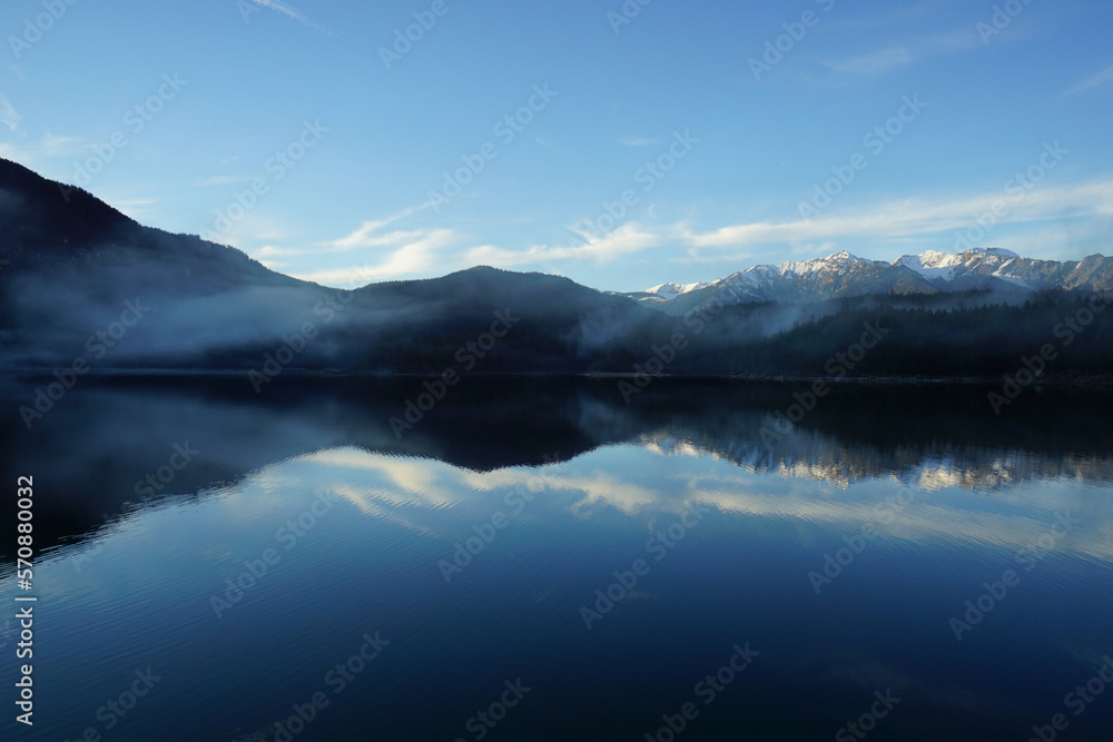 Beautiful view of Lake Eibsee Surrounded by mountains and front lake.