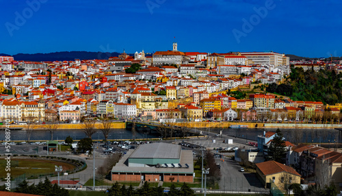 Tableau sur toile View of the city of Coimbra from the Convent of Santa Clara a Velha, on the left bank of the Mondego river