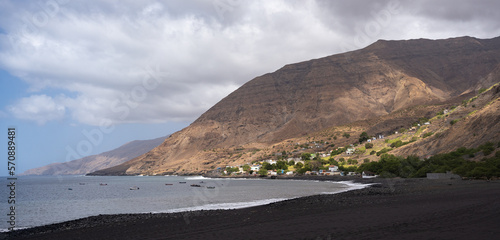 Obraz na plátně Panorama de la plage de Tarrafal de Monte Trigo à Santo Antao, Cap Vert