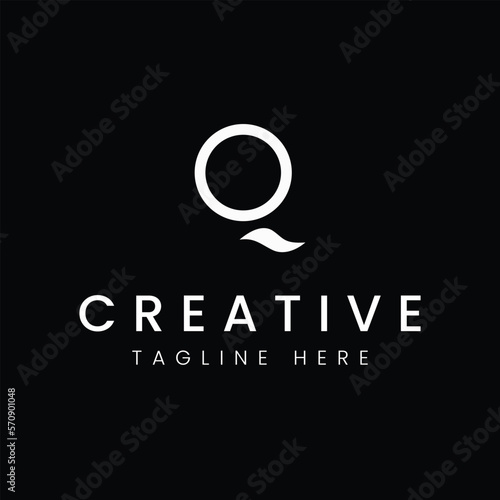 Abstract monogram letter Q logo icon design vector template.