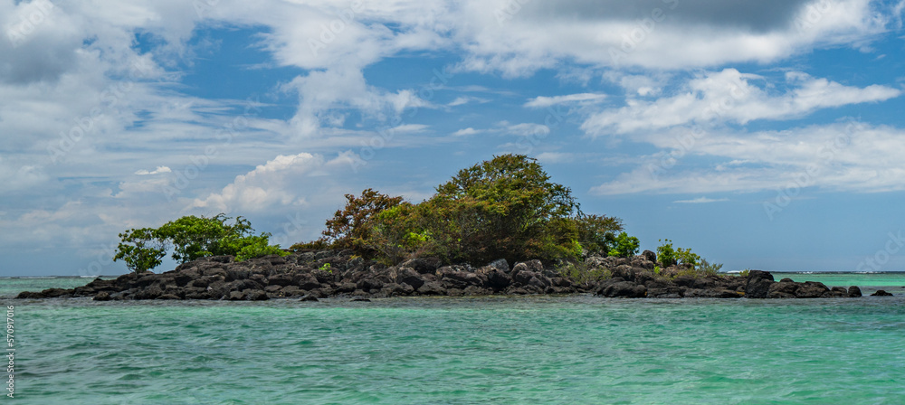 Obraz premium Rocky island North Mauritius