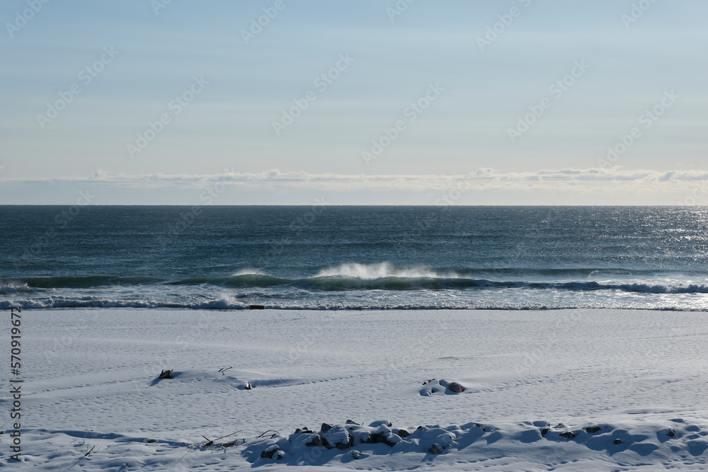 雪が積もった海岸 雪が積もった海岸