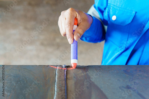 Visual Inspection (VI) or Visual Testing (VT), Marking Defects on Welded with Solid Marker.