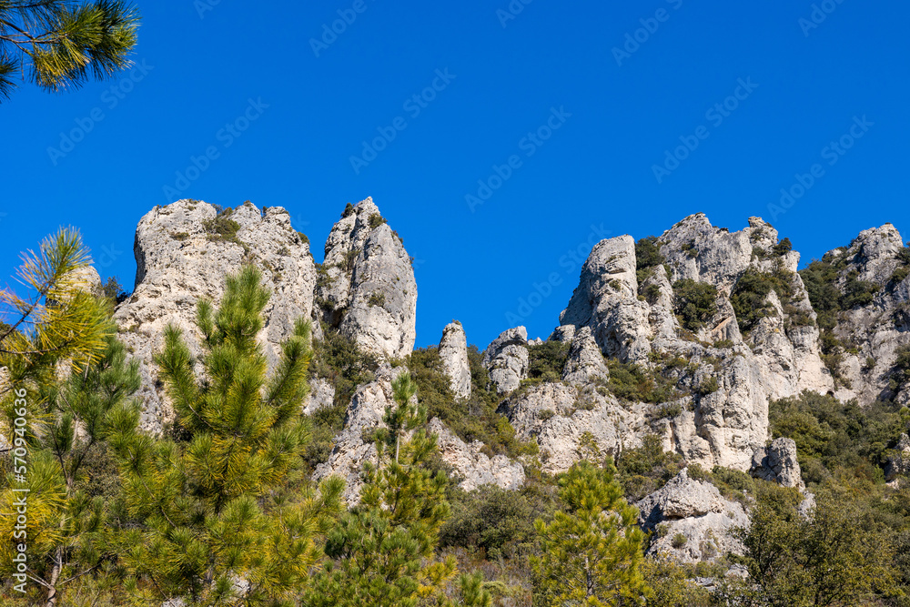 Cirque de Mourèze, gigantesque chaos dolomitique au pied du Mont Liausson