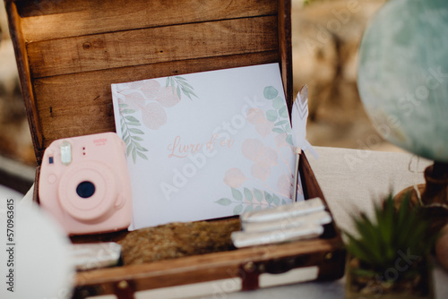 Konstfotografi Table d'animation pour les mariés et livre d'or