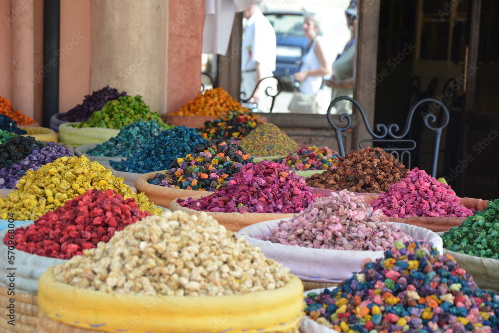 a beautiful, colorful market full of colorful spices, flavors and smells - Marocco 