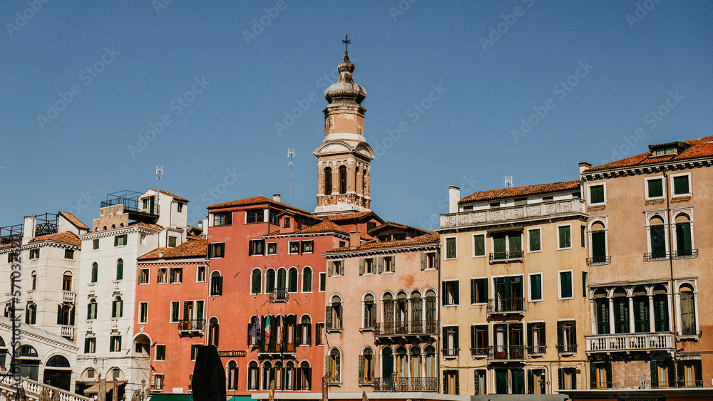 Streets and buildings in venice italia italy roman architecture marco polo gondola murano piazza ancient monuments 