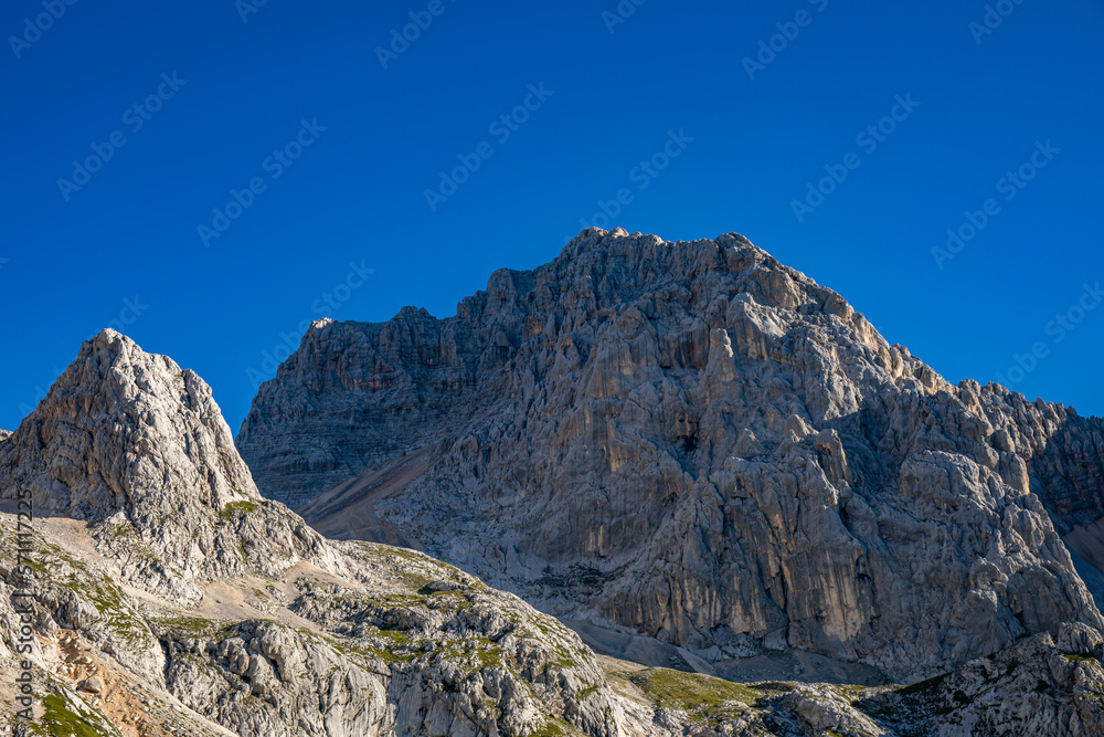 Hiking tour Škrlatica - Dolkova špica