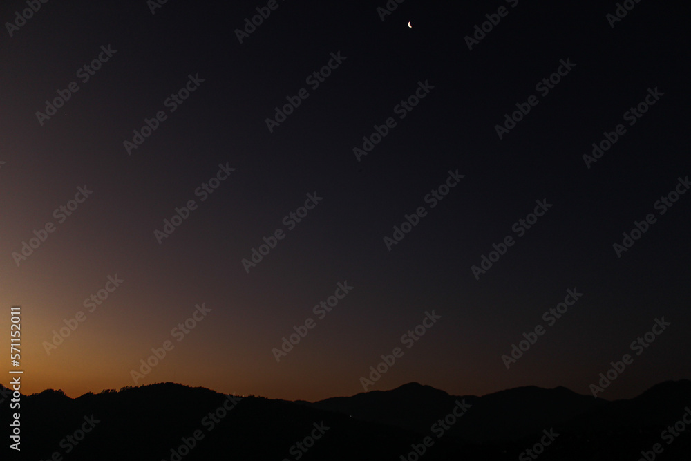 Paisajes con cielo y montañas Paisajes con cielo y montañas