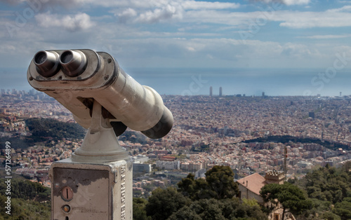 Vista a Barcelona desde la torre de Collserola