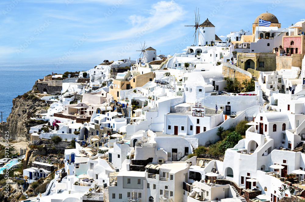 Oia, Santorini, views of the white houses with their cobbled streets. Village bathed by the South Aegean Sea, in the Cyclades, Greece