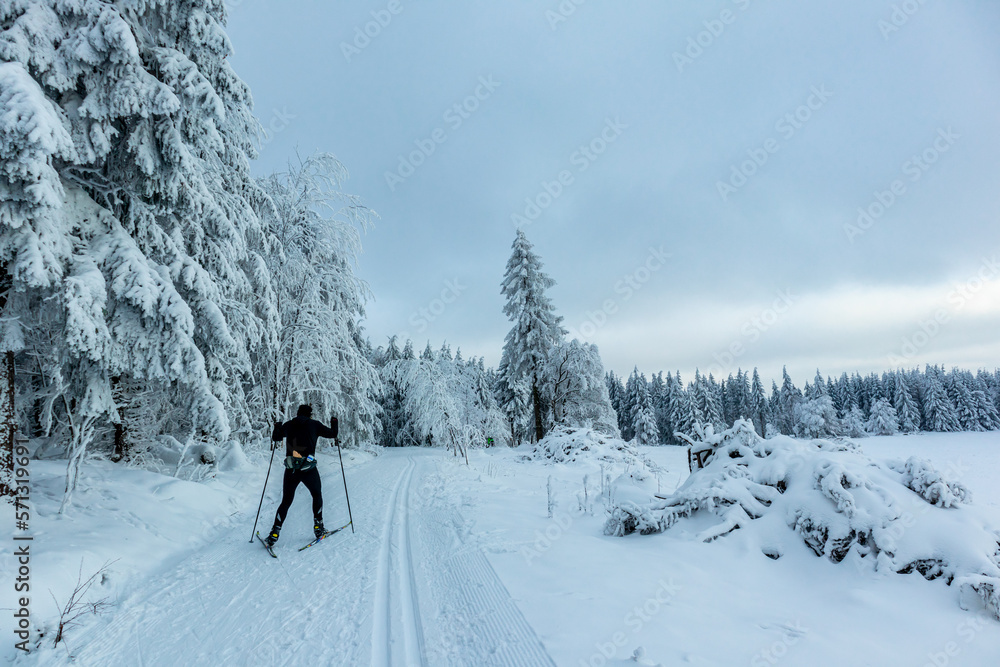 Schöne Winterlandschaft auf den Höhen des Thüringer Waldes bei Oberhof - Thüringen - Deutschland