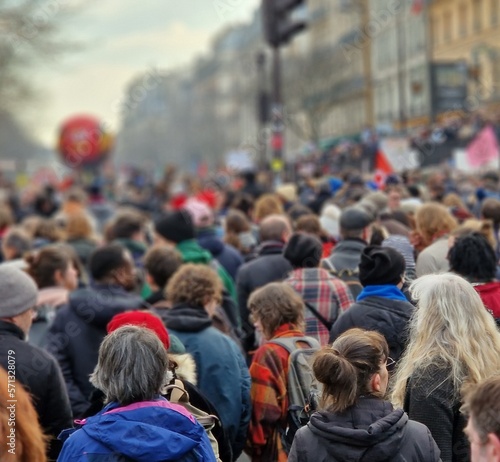 Manifestation grève contre la réforme des retraites à Paris	 photo