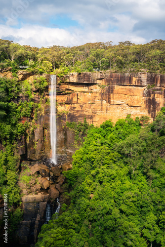 Fitzroy Falls is one of the most spectacular waterfalls in Australia. It drops 80m down the escarpment into the valley below. Located in Morton National Park, Southern Highlands, NSW, Australia.
