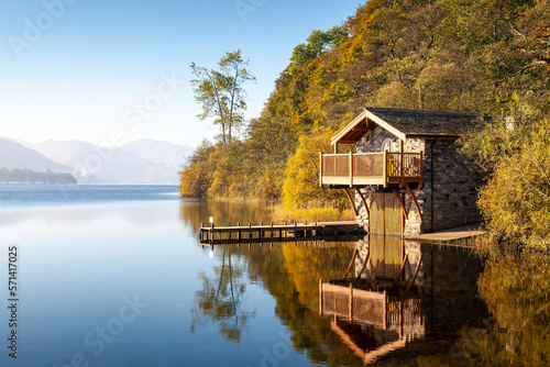 Fotobehang Duke of Portland Boathouse on a bright misty morning, Ullswater in the Lake District