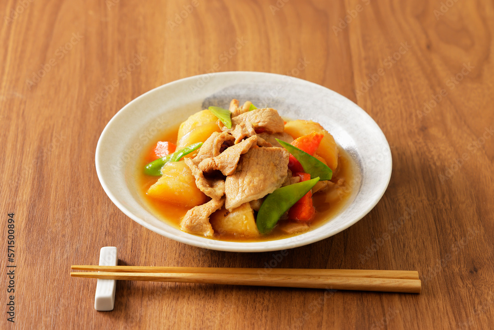 肉じゃが Pork and potato stew 肉じゃが Pork and potato stew