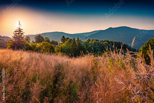 Canvastavla Dramatic sunrise on valley of Lacul Dragan lake, Cluj County, Romania