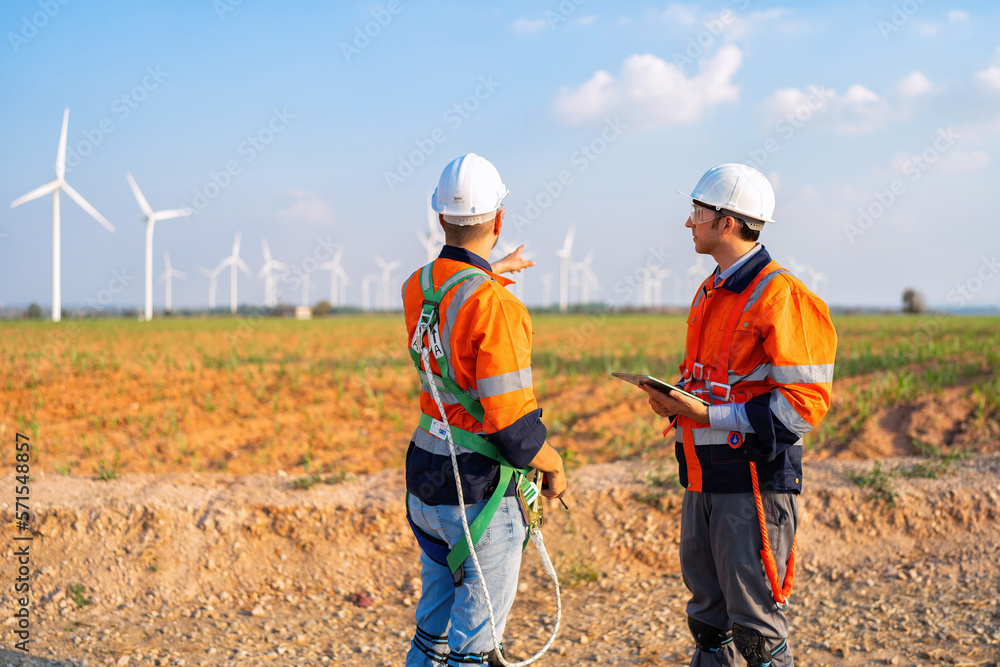Wind turbine service engineer plan for inspection and maintenance renewable electricity generator Wind turbine service engineer plan for inspection and maintenance renewable electricity generator