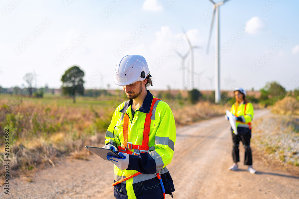 Wind turbine service engineer plan for inspection and maintenance renewable electricity generator Wind turbine service engineer plan for inspection and maintenance renewable electricity generator