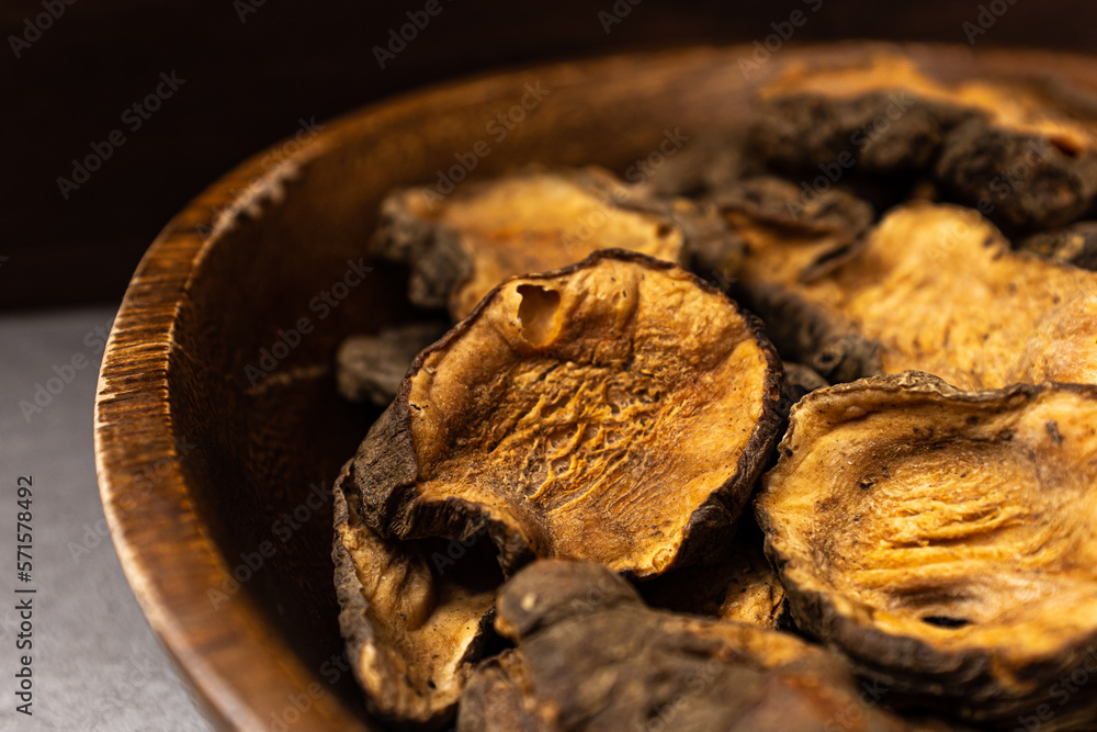 Fototapeta premium Cut, roasted and dried Jerusalem artichoke