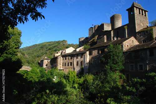 little village of Brousse-le-Chateau at the Tarn River