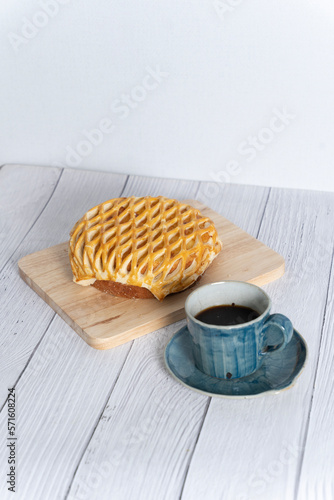 apple pie with coffee