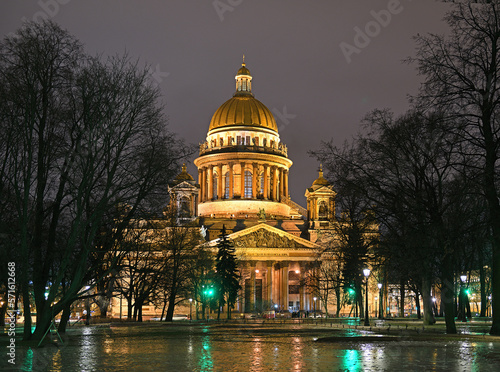 Saint Isaac's Cathedral (1858), Russian Orthodox cathedral in winter night. Saint Petersburg, Russia