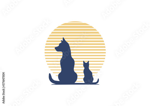 Perro y Gato mirando al horizonte