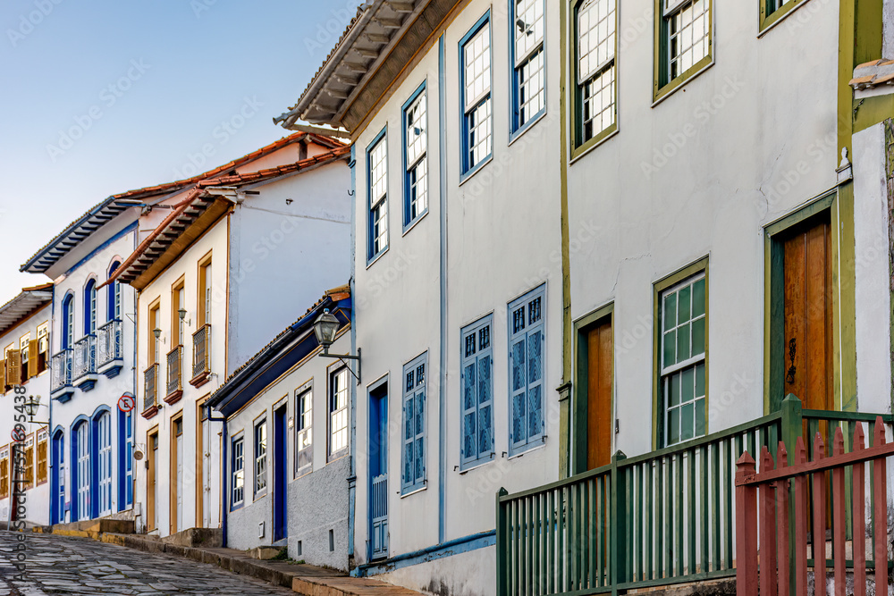 Obraz premium Old houses in colonial style in the historic streets of the city of Diamantina in Minas Gerais, Brazil