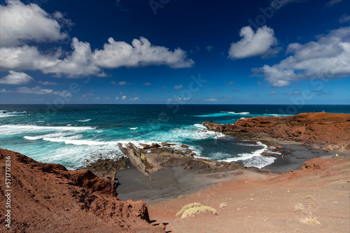 Krajobraz morski. Relaks i wypoczynek na wyspach kanaryjskich, Lanzarote 