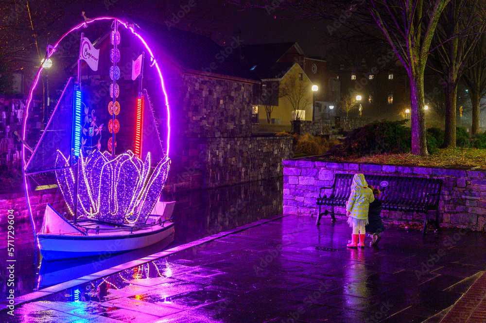 Frederick Maryland USA December 31 2022 Carroll Creek Park s frederick-maryland-usa-december-31-2022-carroll-creek-park-s