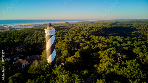 vue en drone phare de contis